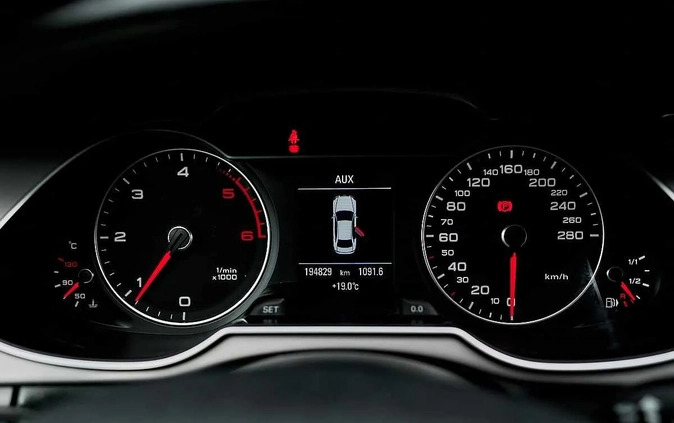 Audi A4 cena 49900 przebieg: 190000, rok produkcji 2013 z Bełchatów małe 137